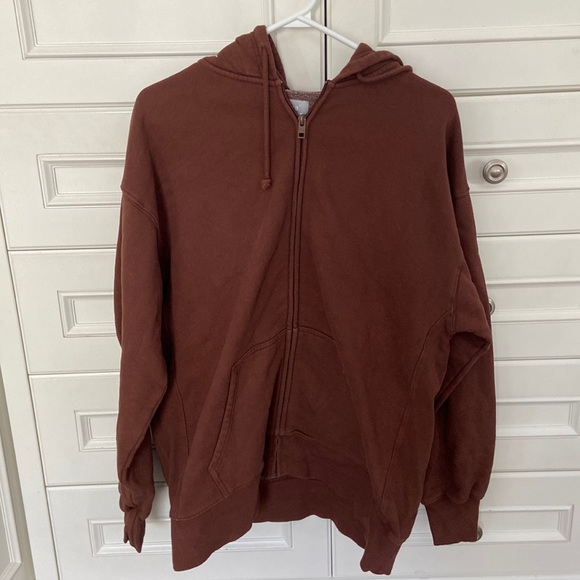 Oversized TNA Cozy Brown zip up with a hood. - Picture 1 of 2